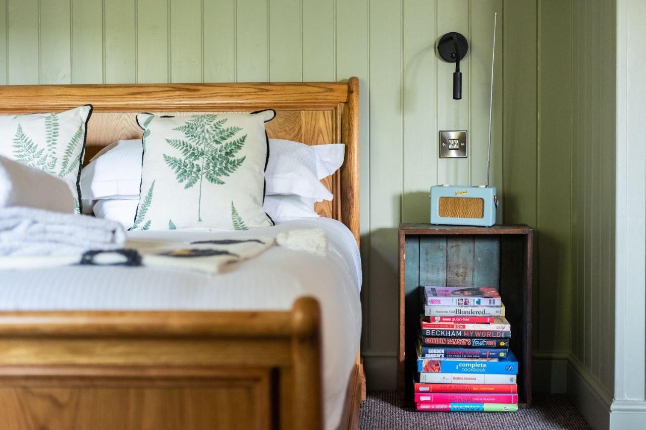 The Bell At Sapperton Bed & Breakfast Cirencester Room photo
